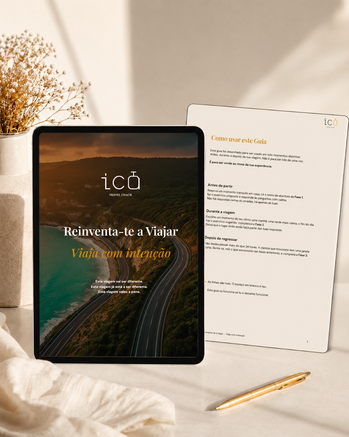 Mockup do guia "Reinventa-te a Viajar"